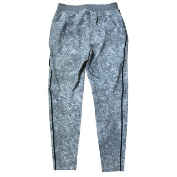 Lululemon Textured Tech Pants Men Size Medium - Picture 2 of 5
